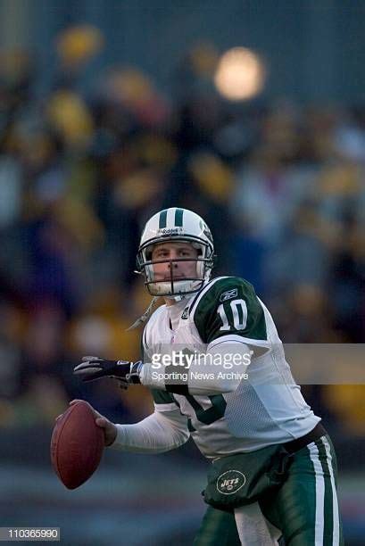 NFL Football New York Jets Chad Pennington against the Pittsburgh Steelers during the AFC ...