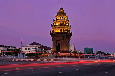 Independence Monument Phnom Penh