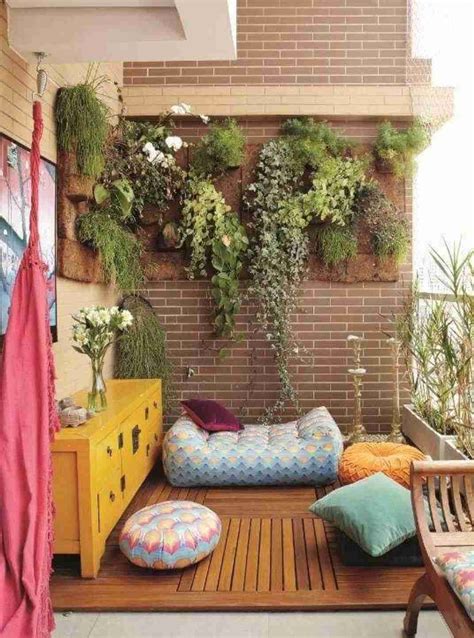 12 Apartment Balcony Garden Decorating Ideas and Designs