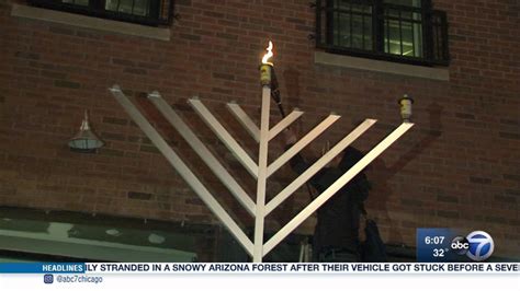 Chabad of Bucktown celebrates Hanukkah with public menorah lighting ...