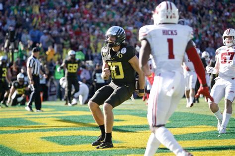 Oregon’s Justin Herbert, Brady Breeze lead Ducks past Wisconsin in Rose Bowl: Game at a glance ...