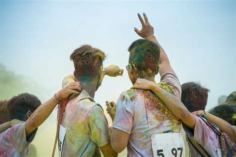 How Does a Color Run Work? 10 Tips For Your 1st Color Run