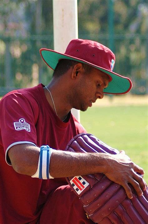 Shivnarine Chanderpaul pads up | ESPNcricinfo.com