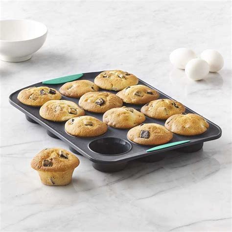 Best Muffin Pan: Reviews and Buying Guide 2021