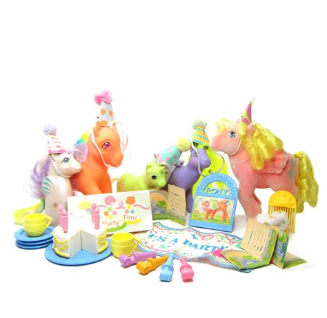 Party Gift Pack My Little Pony Set with Ponies & Accessories | Brown ...