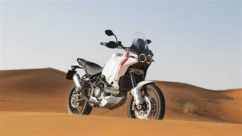 Ducati DesertX Launched at 17.91 Lac; Looks Brilliant!