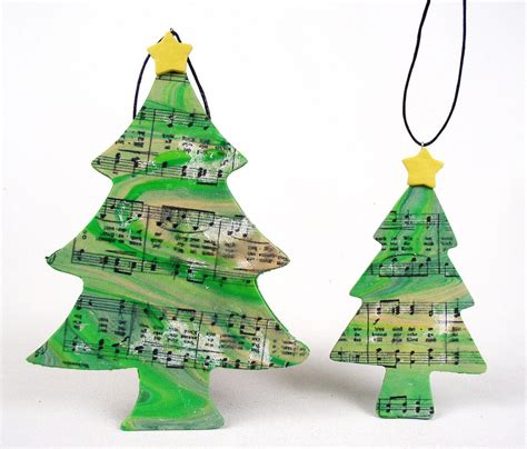 Items similar to Set of Two Musical Christmas Tree Ornaments - O ...