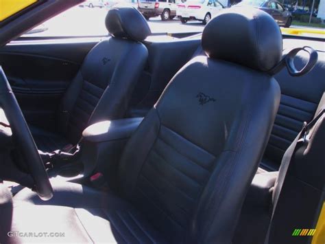 Dark Charcoal Interior 2004 Ford Mustang GT Convertible Photo #40225012 | GTCarLot.com