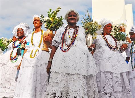 Traditional Dress in Brazil | VisitBrazil.net