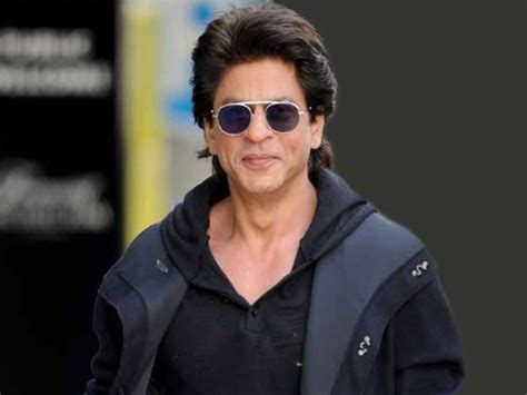 Shah Rukh Khan becomes highest-paid actor with his HUGE Pathan fee