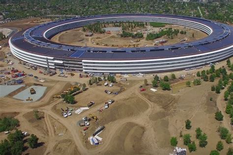 Apple Park: Video shows one year of construction in six minutes - Curbed SF