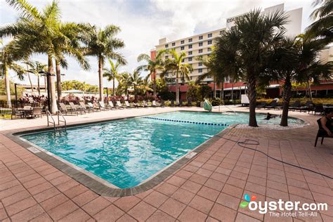 Miami Airport Marriott Detailed Review, Photos & Rates (2019) | Oyster.com