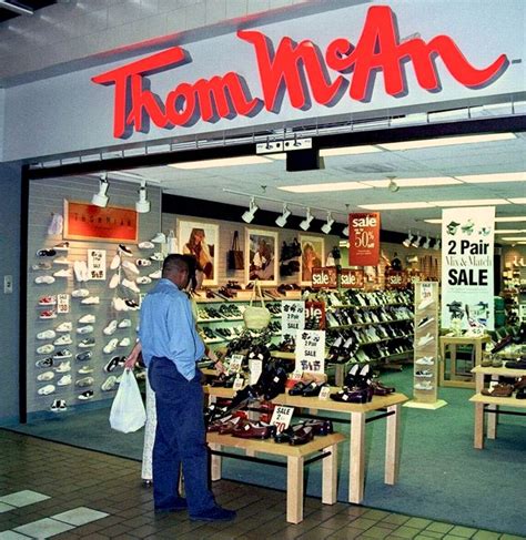 Thom McAn Shoe Store 👡👢👞👟 | Childhood memories, Vintage mall, Childhood ...