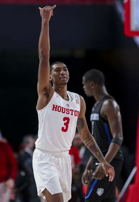 University of Houston basketball rises in national rankings