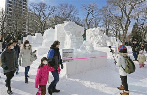 Sapporo Snow Festival opens for 1st time in 3 yrs with 160 sculptures