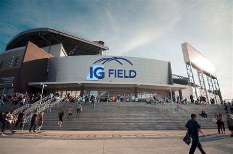 Winnipeg Blue Bombers Announce Investors Group Field Renamed IG Field