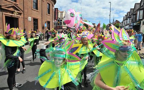 40 fantastic photos as colourful Whitley Bay Carnival draws thousands of spectators - Chronicle Live