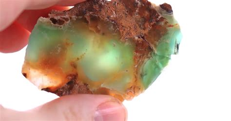 Chrysoprase Crystal Meaning: Healing Properties, Benefits and Uses