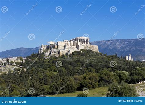 Tourists Visiting the Ruins of Parthenon Stock Image - Image of danger ...