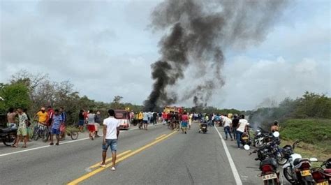 Fuel Tanker Explodes, Kills 7, Injures Over 40 While Scooping Fuel (Video)