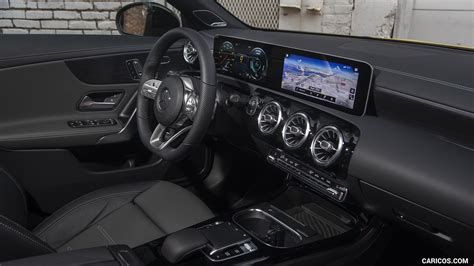 2020 Mercedes-Benz CLA 250 Coupe (US-Spec) - Interior | Caricos