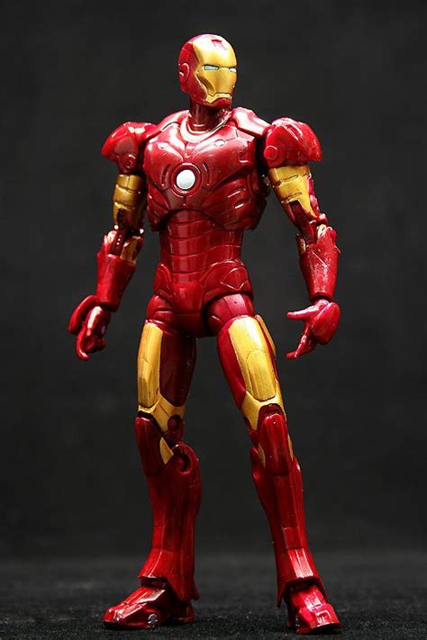 Iron Man Mark 3 Hasbro 6.25″ Figure | Héroes marvel, Marvel legends ...