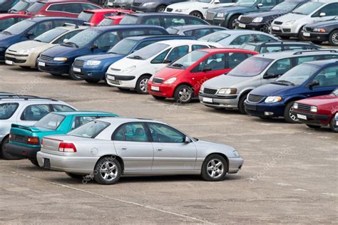 Full parking lot – Stock Editorial Photo © MrTwister #6564652