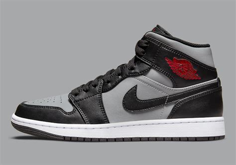 Air Jordan 1 Mid Black Red Grey 554724-096 Release | SneakerNews.com