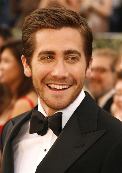 Download Jake Gyllenhaal Dashing Smile Wallpaper | Wallpapers.com