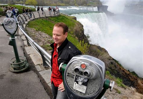 Nik Wallenda to Cross Niagara Falls on Tightrope Despite 'Flying Wallendas' Tragedy. | Niagara ...