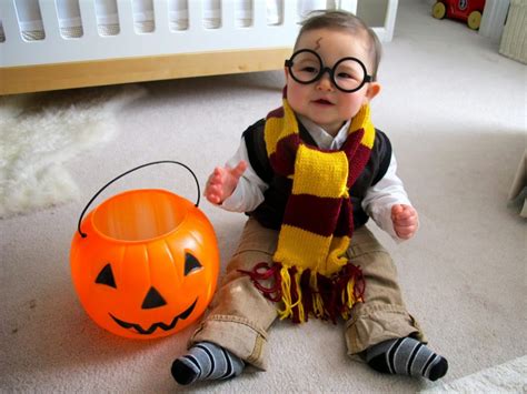 DIY BABY HARRY POTTER COSTUME