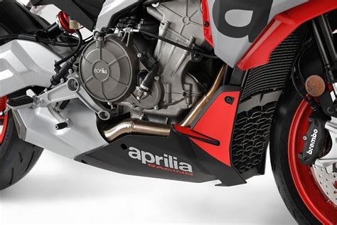 2021 Aprilia Tuono 660 first look - RevZilla