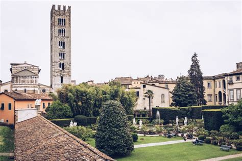 The walls of Lucca seen from above and below - My Travel in Tuscany