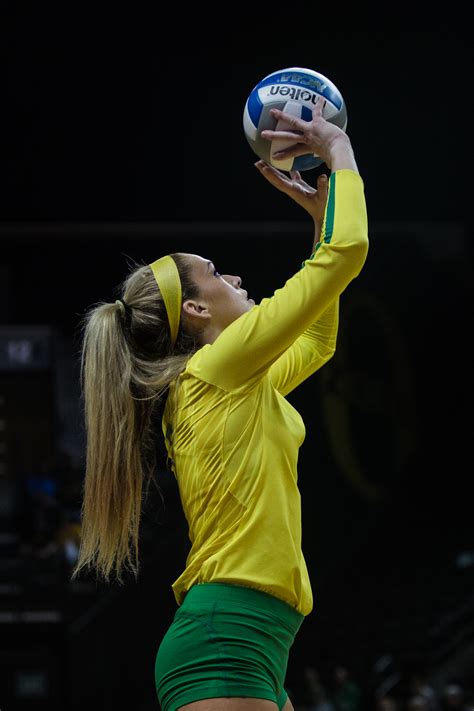 PHOTO GALLERY: Oregon Ducks Volleyball vs. Colorado | KVAL