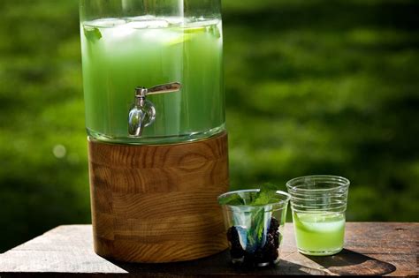 The Easiest Swamp Water Cocktail Recipe - TheFoodXP