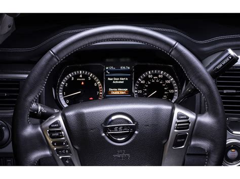 2024 Nissan Titan: 164 Interior Photos | U.S. News