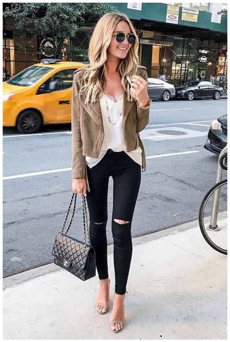 50+ Stylish Outfit Ideas With Black Jeans » Educabit | Black jeans outfit, Crop top outfits ...