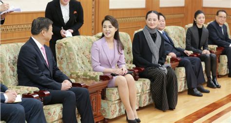 "Respected" Ri Sol Ju: a new personality cult for N. Korea's first lady? | NK News