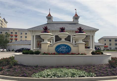 Cedar Point's Hotel Breakers Gets a Facelift