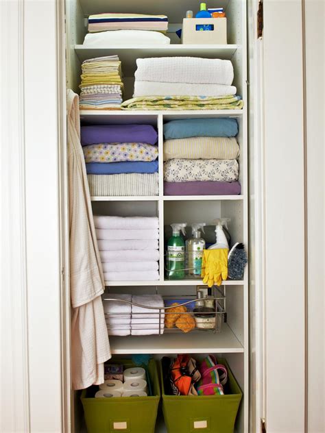 Organizing a Linen Closet | HGTV