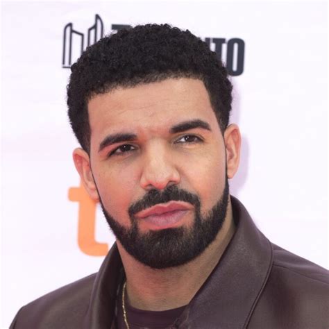 New Drake Haircut and Hairstyles [2023] - Modern Celeb's Hairstyles