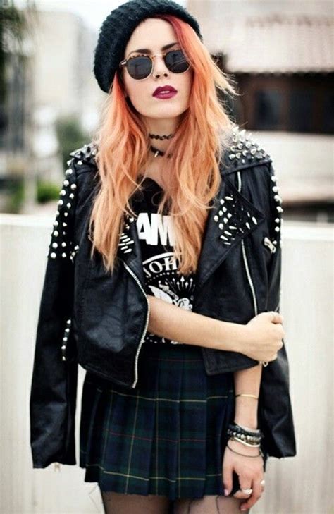 45 Notable Emo Style Outfits And Fashion Ideas