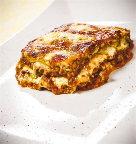 Lasagna Bolognese Recipe | MissHomemade.com | Lasagna bolognese, Easy lasagna recipe, Bolognese ...