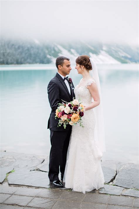 chateau-lake-louise-wedding-46 - Laura Nadine Photography