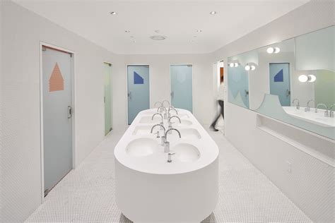 Gallery of Designing around Debate: The Gender-Neutral Bathroom - 2