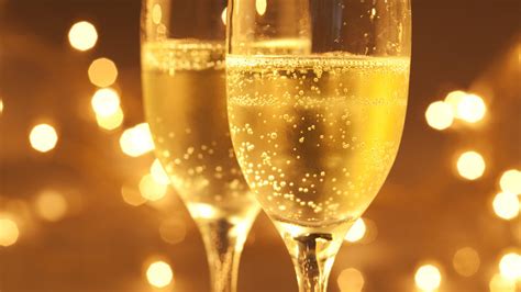 The 10 Best Sparkling Wines Under $20 - NapaCabs