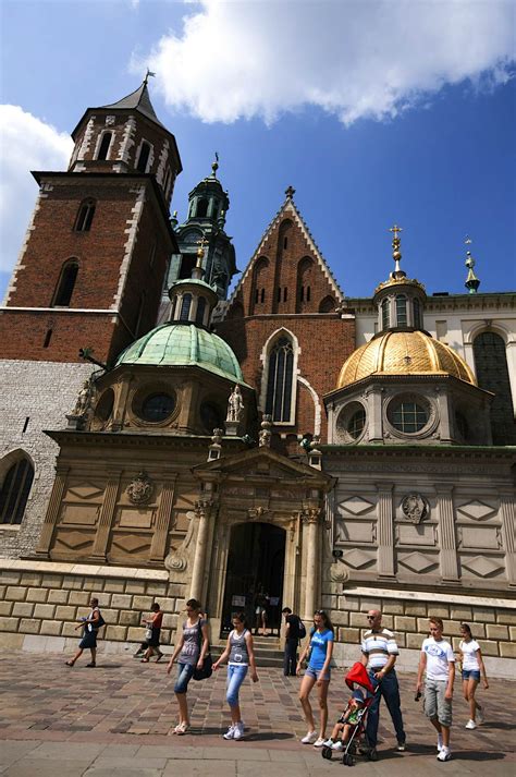 Wawel Cathedral | Kraków, Poland Attractions - Lonely Planet