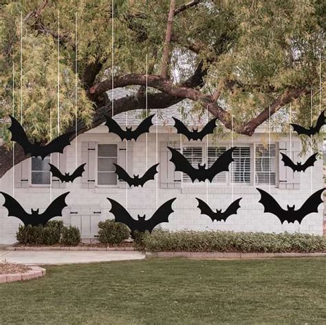 Halloween-hanging-bats - Ohoh deco