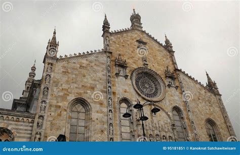 Como Cathedral editorial photo. Image of surrounding - 95181851