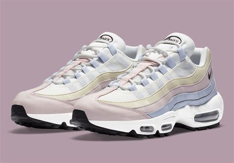 Nike Air Max 95 Womens Barely Rose CZ5659-001 | SneakerNews.com